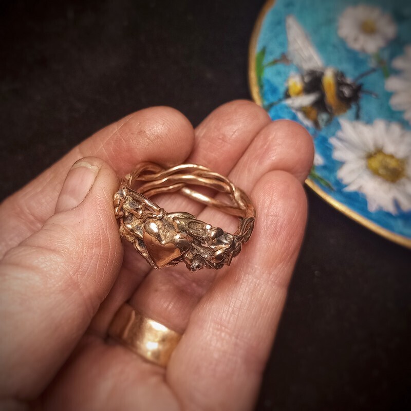 Heart of Gold Handmade Unisex Ring tuppu.net/9e4bde9 #ElizabethShewanTheArtistandClairvoyant #Ecwid