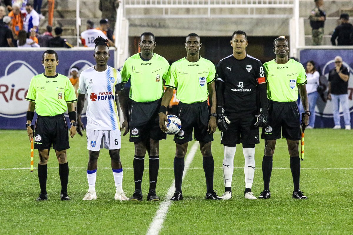 CibaoFC's tweet photo. ¡ARRANCA LA JORNADA 6! #CibaoFC 🆚 #AtlanticoFC #LDF2014 https://t.co/T50B1MWtUt