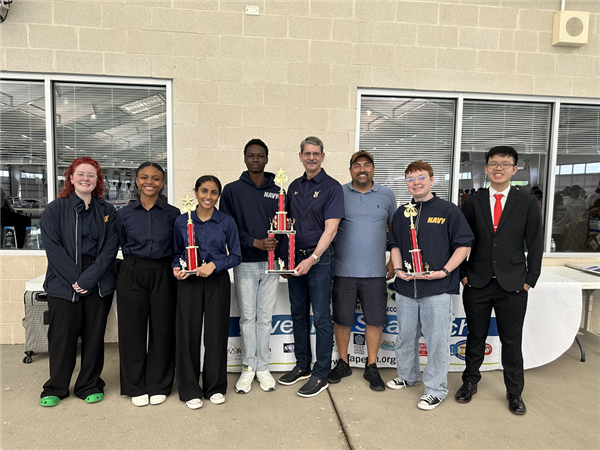 Three @FortBendISD teams advanced to the 2024 international @seaperch underwater STEM competition. @SFAHS_Bulldogs Robo Rays, @PE_Bears Hydro Hunter and Oceanus Titans - consisting of @FSMSFalcons, @CHS_Rangers, @EHS_Knightswire and @RPHS_Panthers. bit.ly/3xGC7Hq