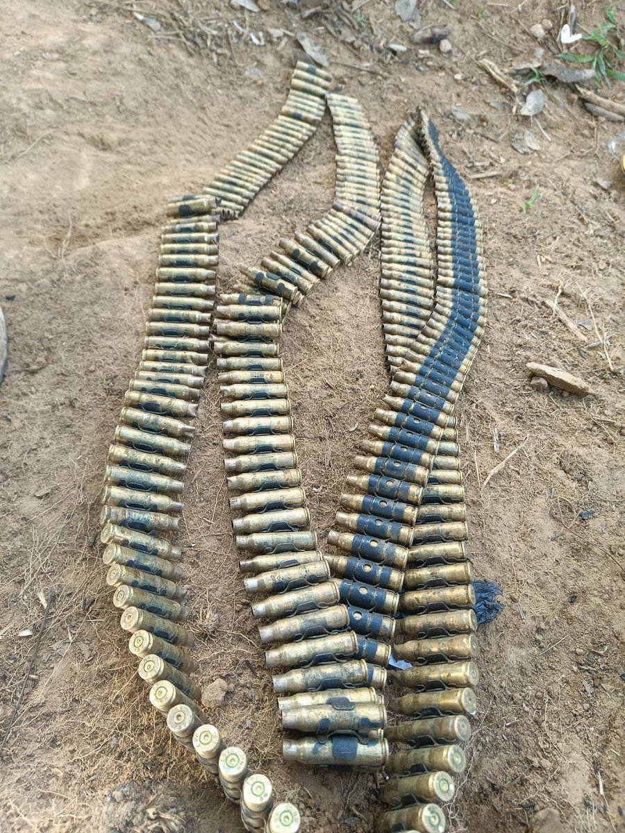 ChinasaNworu's tweet photo. #NIGERIAN MILITARY EXPOSED ! 

This is a clear evidence that the Nigeria military doubles as Fulani herdsmen in Biafraland , the Nigerian  military cannot deny not being responsible for  the killings of Biafran farmers, As #ESN operatives were engaging the Fulani herdsmen who are killing and raping our mothers in our  farms, the Nigerian military  were on the rampages engaging #ESN operatives inside our  farmlands .
Do you see the reason why we must all rise up to support #ESN . The fight to protect our land and our farmers  are all in our hands . Support #ESN 
@real_IpobDOS @UNHumanRights @mfa_russia @NorwayMFA @EUinNigeria @MFA_China @antonioguterres @KremlinRussia_E @PeterObi @CCSoludo @alexottiofr @NOIweala @aoteh @ChimamandaReal @radiobiafralive @IgboHistoFacts @Igbo_Times1 
#IPOB
#FreeBiafra