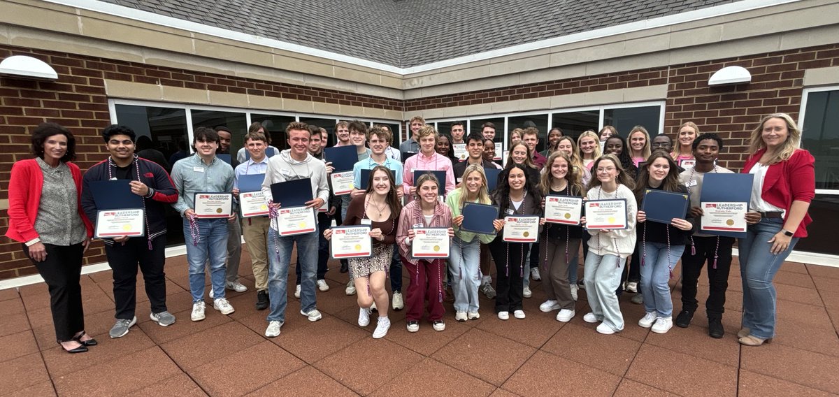 RCS students graduate Youth Leadership Rutherford

Program designed to educate and enhance quality leadership skills in high school seniors

Check out the list of graduates:
rcschools.net/apps/news/arti…

<a href="/RuthWorksTN/">RutherfordWorks</a>