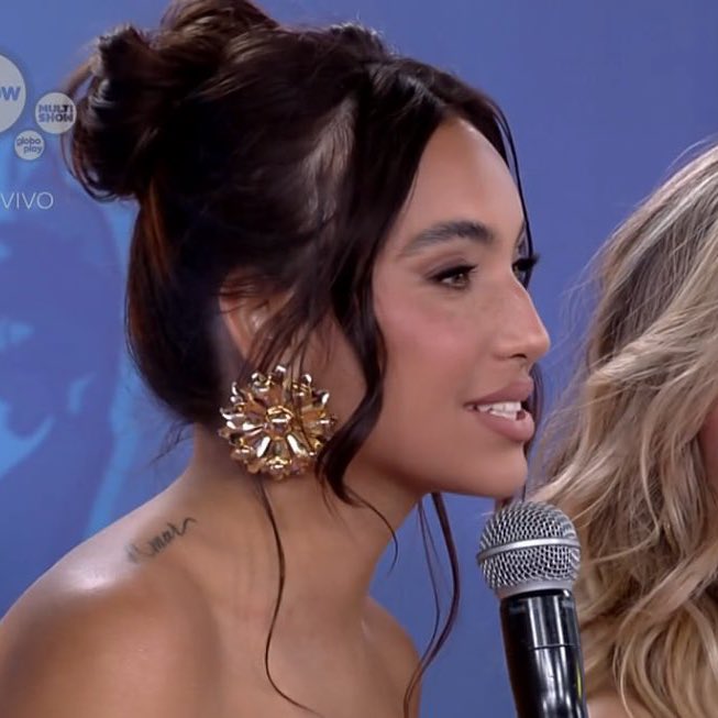 poptime's tweet photo. Vanessa Lopes diz que viu Alane e Beatriz usando suas roupas e diz que vai querer de volta! 🗣️🗣️ #BBB24 https://t.co/XRQfB6MRd4