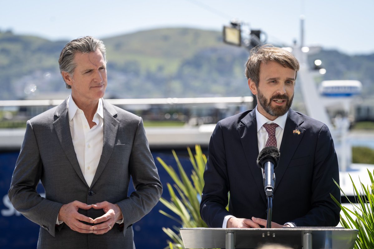 California and Norway are teaming up to fight climate change. 🇺🇸🤝🇳🇴 Today, standing at the Larkspur Ferry Terminal – home to one of the world’s first clean hydrogen fuel cell passenger ferries – we signed a new Memorandum of Understanding to advance climate collaboration.