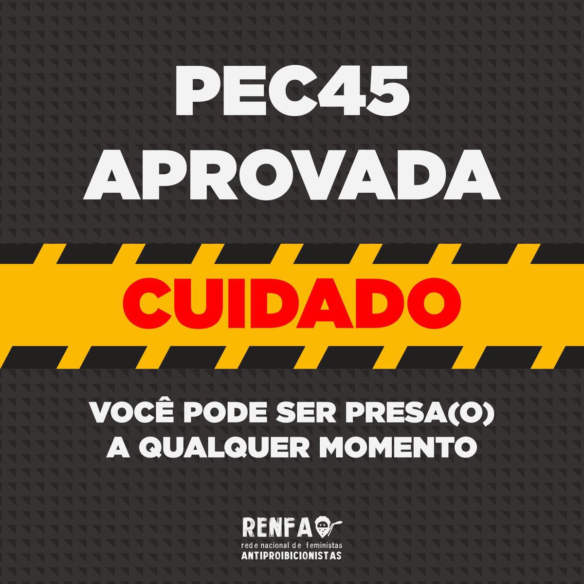 Na contramão do mundo, milhões de brasileiros podem ir para atrás das grades! O Senado aprova em 1• votação nesta terça (16) a proposta de Emenda à Constituição que torna crime as pessoas andarem com qualquer quantidade de entorpecentes.