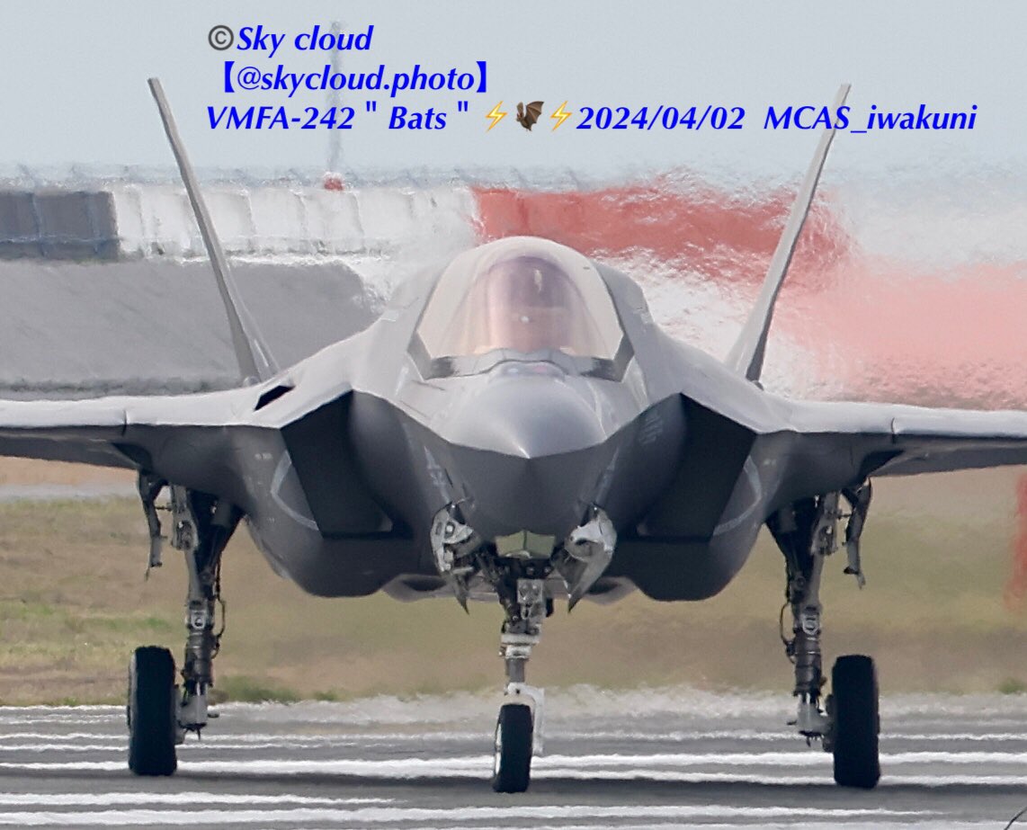 blue2impulse3's tweet photo. Sky cloud--m.nishioka _No.0105
#VMFA242"#Bats"⚡️🦇⚡️
#F35B DT08 DT14
#アメリカ海兵隊
#unitedstatesmarinecorps
#岩国飛行場
#marinecorpsairstationiwakuni
#mcasiwakuni
#アメリカ海兵隊
#usmarines
#vmfa242
#バッツ
#bats
#f35blightningii
#dt08
#dt14
#岩国錦帯橋空港
✈︎✈︎✈︎✈︎
#感動の一瞬にシャッター押せる余裕‼️
#一瞬の感動を感じる五感を磨け
#インパクトは一瞬判断
#更なる高みへ
#孤高の信念と美学
#感動の一瞬は突然やってくる
#感動を奏でるショット
#2024MCAS岩国🌈
✈︎✈︎✈︎✈︎
https://t.co/E0JnTNkfSc
https://t.co/mLw52jXYCv
https://t.co/2zqOBaVd0z
2024/04/17 8:08✈︎▷📷2024/04/02