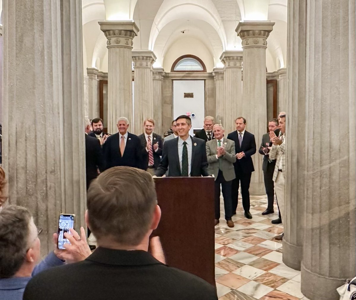 Joined judicial reform allies @AGAlanWilson @ChadConnelly @WesClimer and more at a press conference supporting real reform. The injustice rampant in our system must come to an end. Call your Representative and tell them to take up and pass the judicial reform bill NOW!