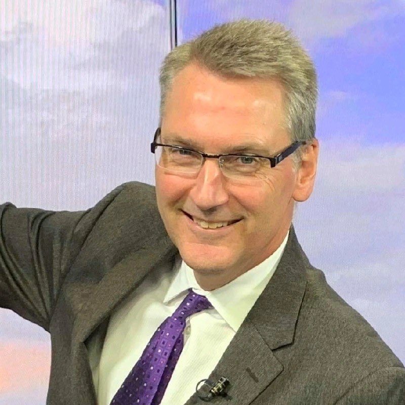 MikeJBritt's tweet image. You vs the guy she told you not to worry about. #FirstAlertForecast #KWQC