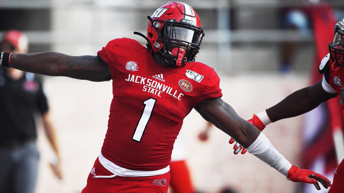 after a great talk with @CoachNapoleon I am blessed to receive another d1 offer from jacksonville state !!❤️🖤 @MacCorleone74 @tv2p @MohrRecruiting @LawrencHopkins @Coach_CJBailey @Rebels247 @kjfitness2