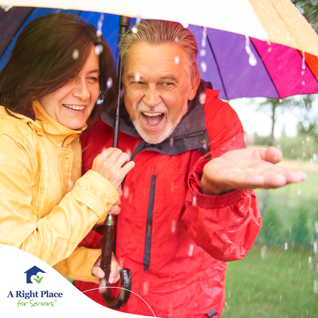 _ARPFS's tweet photo. Spring rain is the perfect excuse to put on some rain boots, grab an umbrella, and take a walk. The air feels so clean and fresh, and there's a certain peacefulness under a light drizzle.  

#SpringWalks #EnjoyingTheMoment https://t.co/wBap56ZV5L