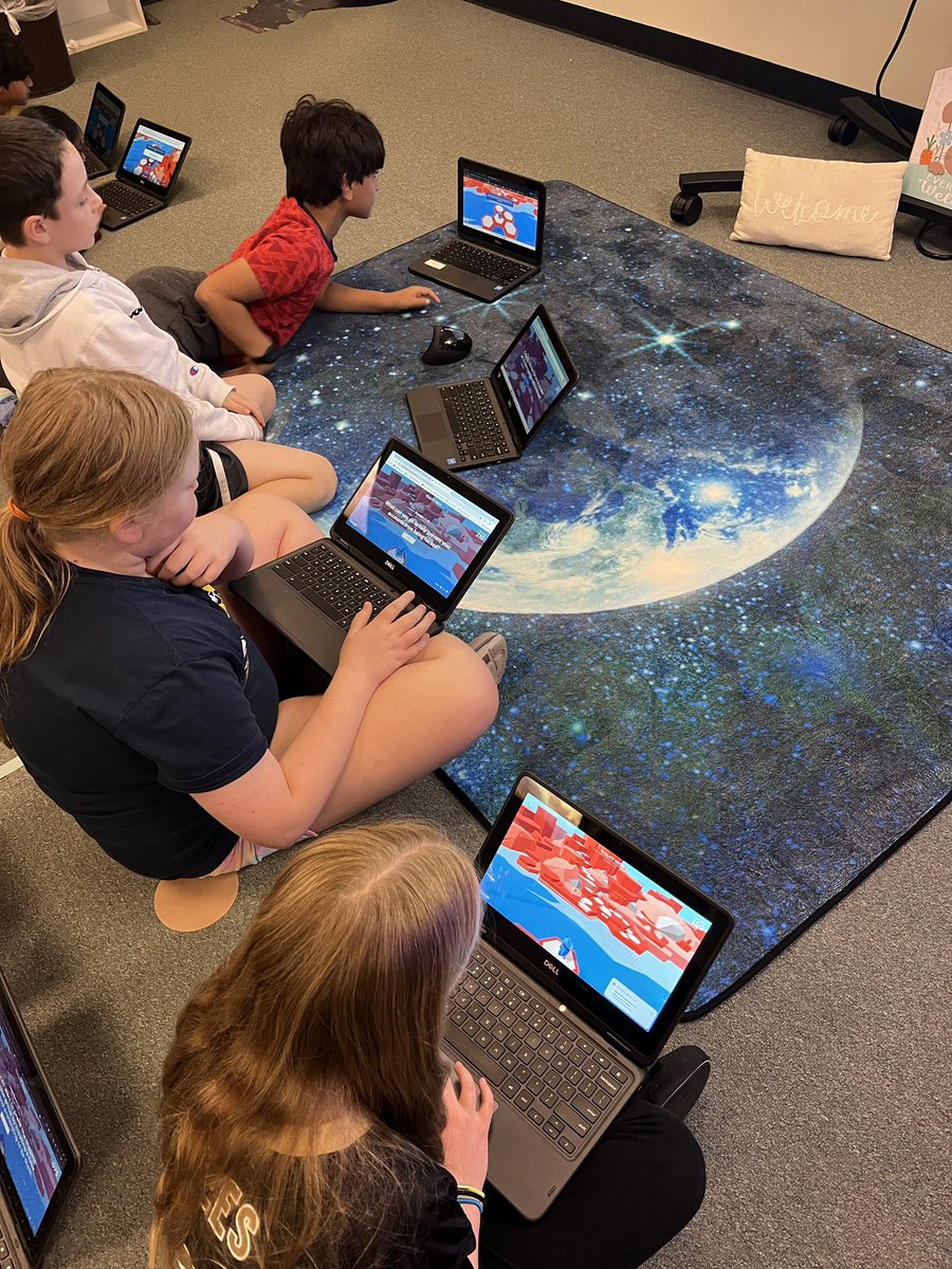 KarenLConnair's tweet image. Kinder’s 1st time w/PearDeck &amp;amp; dig cit/animals, 3rd&amp;amp;4th w/Dig Cit on News &amp;amp; Media Literacy/spotting AI/Reality River, 5th gr Chrome Crew building Google skills to have 1st teaching assignment to peers later this month! 💙my kids. Just a Tues. @RoundRockISD @RRISDTech #RRISDtech