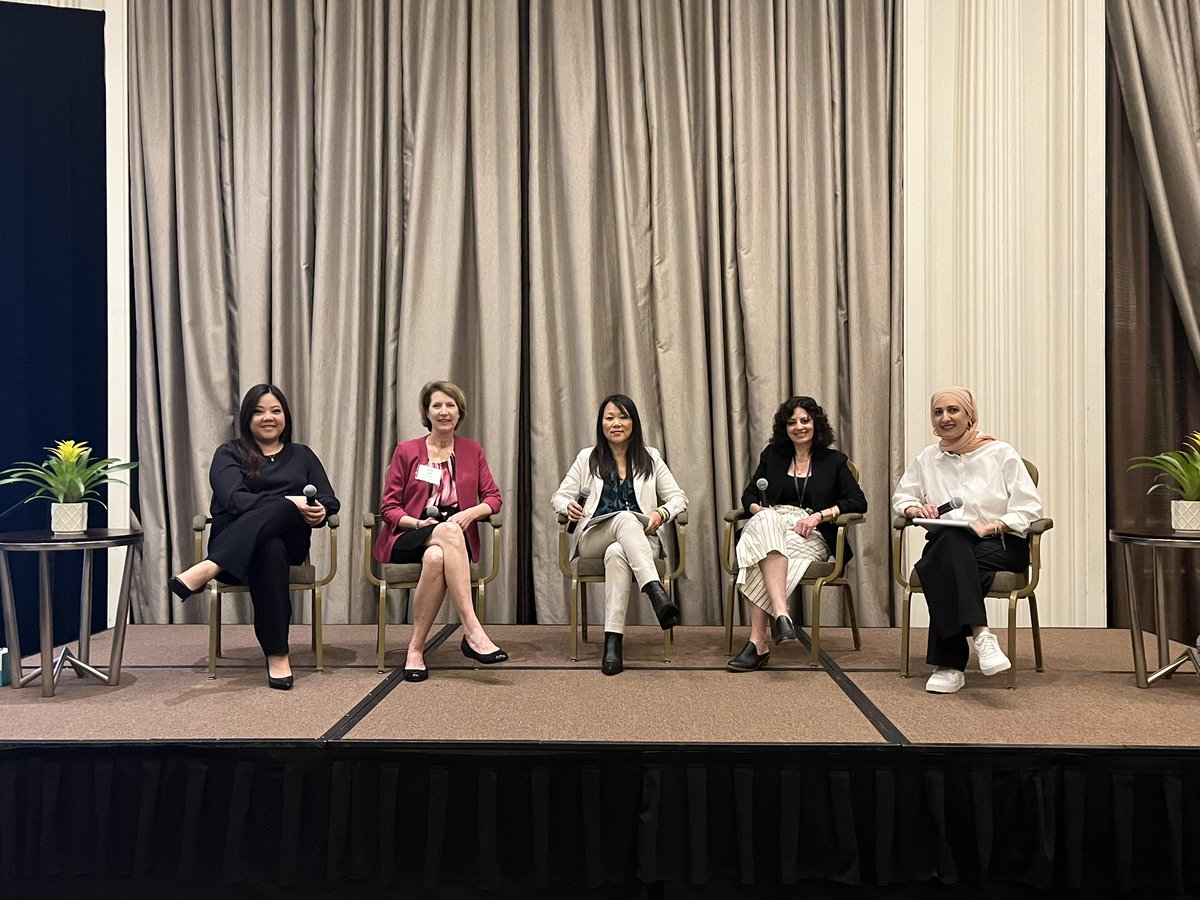 These trailblazing women have been fighting to end gun violence in Texas. @lily_trieu from @asiantexans, Rep @VikkiGoodwinTX (TX House District 47), @KeepGoing_TX from @txgunsense, and @nabila_mansoor from @RiseAAPI are incredible warriors who have grit & perseverance. There is