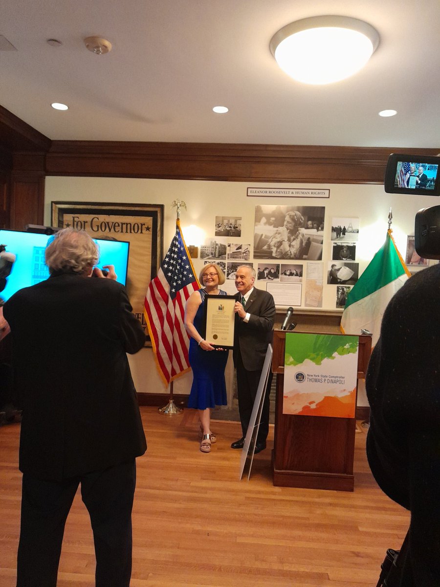 Congratulations to Consul General Helena Nolan @IrelandinNY and AIHS board member Michael Cusick as they are honored tonight by @NYSComptroller Tom Di Napoli at an event commemorating the #GoodFridayAgreement at the @Roosevelt_House