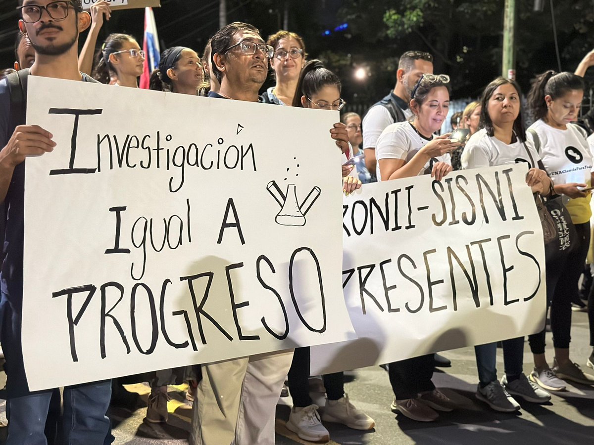 alejandraagro's tweet photo. @FlorenciadelPu2 #unacienciaparatodospy https://t.co/aNN9VEtFcq