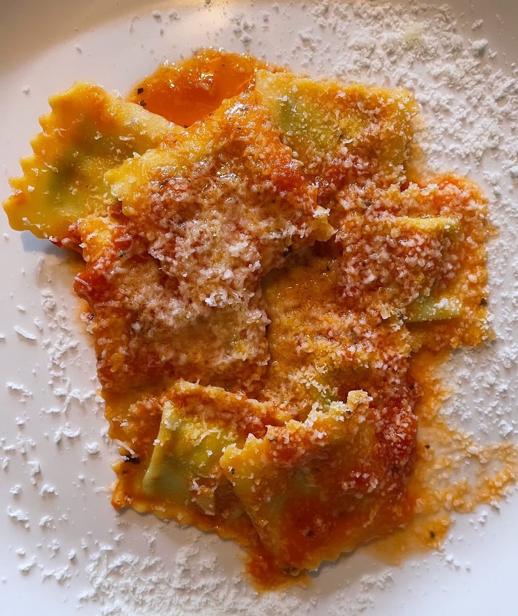 Spinach & ricotta cheese ravioli with freshly grated Locatelli.
#Food #latelunch