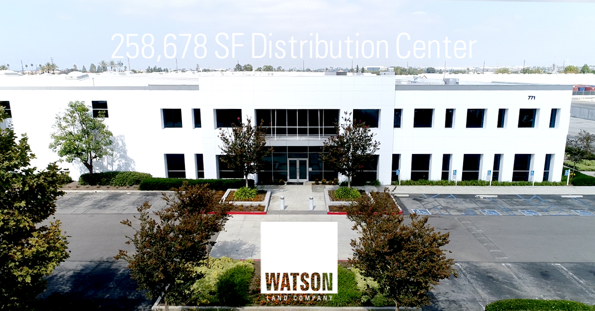 WatsonIPChino's tweet photo. At over 258k SF with 8.4 acres of trailer storage, WIC Carson Bdg 114 is your VIP key to the global market. Leverage the benefits of the Overweight Corridor &amp; Foreign Trade Zone to reduce your operational costs, all just 4 miles from the Ports of LA &amp; LB. https://t.co/dILORasead https://t.co/l5GwXOkyk0
