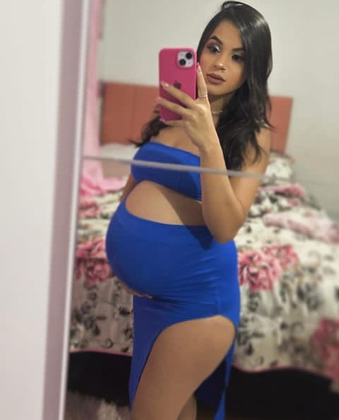 I'm sure Luiza's going to be turning heads going out 😏 #pregnantfetish #pregnancykink