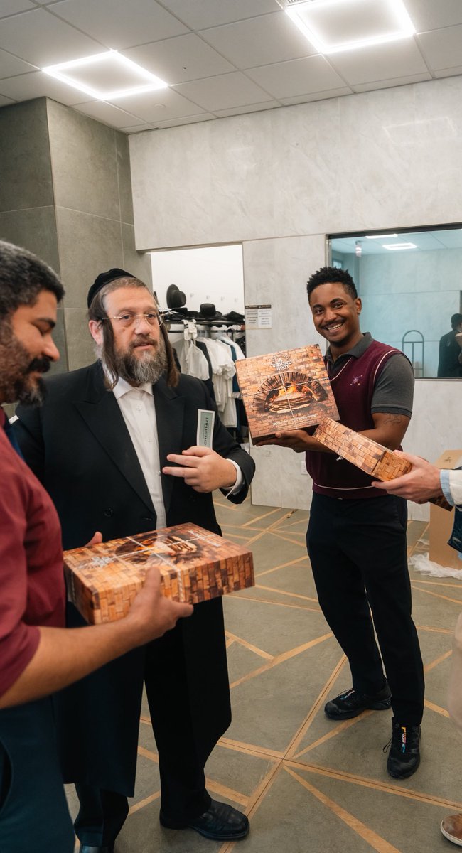 Thank you Rabbi Indig @HQSatmar @JCCWmsbg for showing us around the Matzo factory today! They’re working hard to prepare for Passover Brooklyn, which has one of the world’s largest Jewish communities, and we really appreciated this tour with our neighbors.