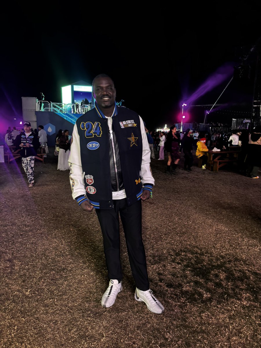 newoumarou's tweet photo. https://t.co/8AfnOb6Z2G