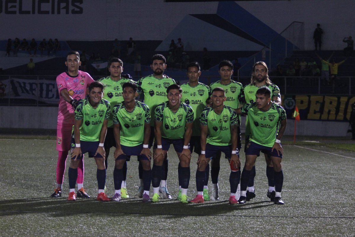 La comisión disciplinaria de la <a href="/fesfut_sv/">FESFUT</a> emitió resolución a favor de <a href="/santateclafc/">Santa Tecla Fútbol Club</a> , <a href="/DcorazonTecla/">Tecleños de Corazón</a> .