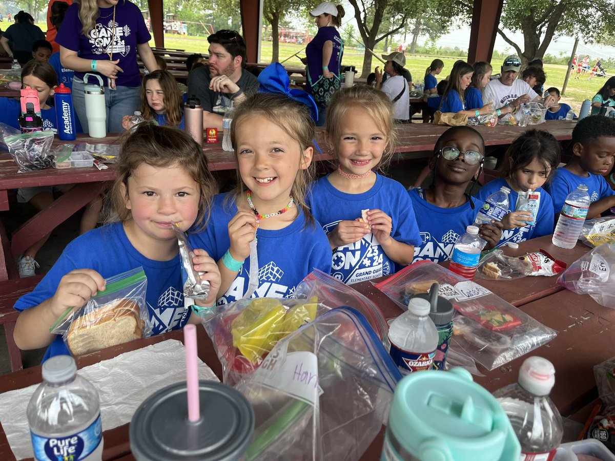 Mrs.Denune (@denuneh) on Twitter photo First Grade field trip to the Oil Ranch. We had a great day and made lots of memories. <a href="/TISDGOES/">Grand Oaks Elementary</a> First Grade field trip to the Oil Ranch. We had a great day and made lots of memories. <a href="/TISDGOES/">Grand Oaks Elementary</a>