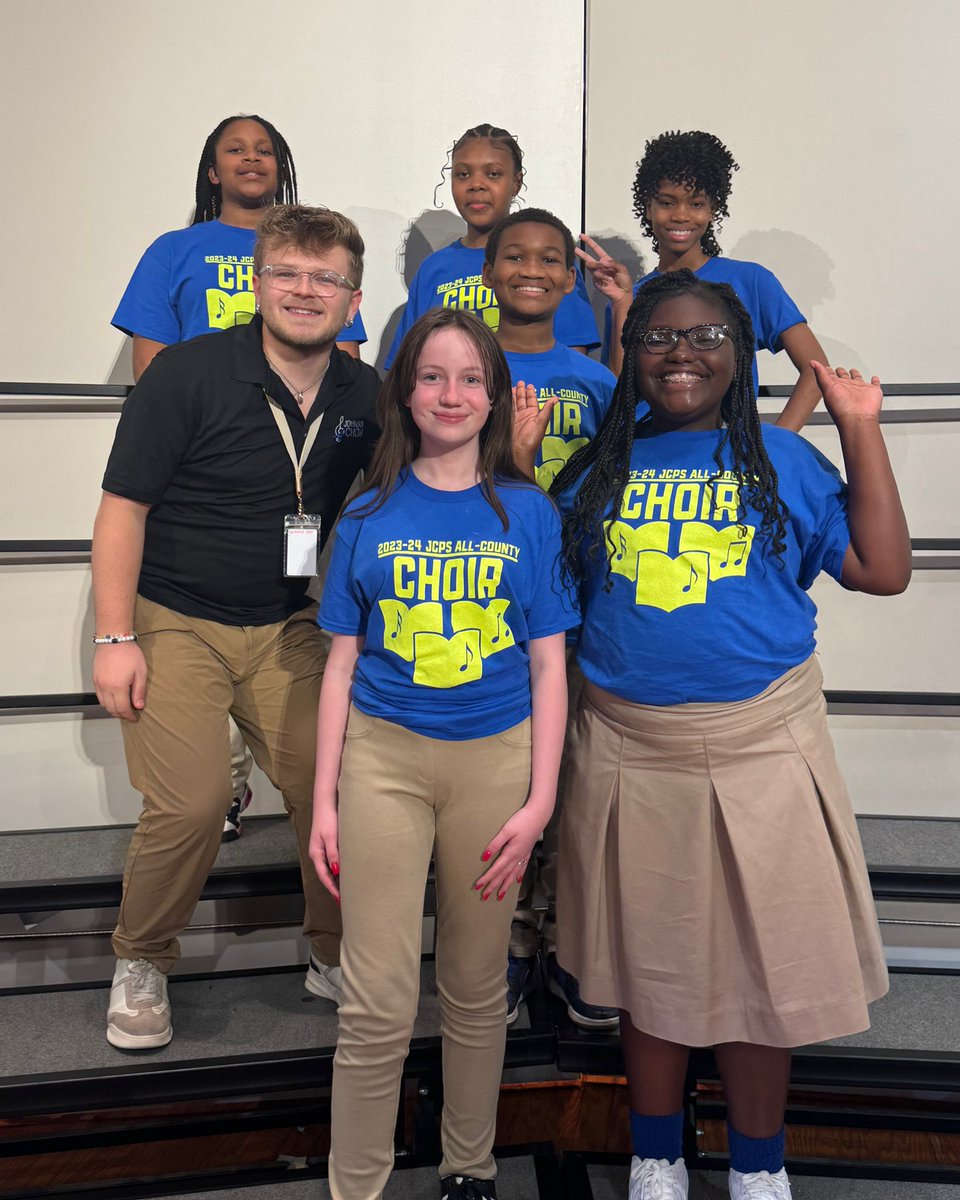 Congratulations to sixth graders Ricarri Taylor, Eariah Young, Kali Handley, Trinity Rhorer, Ziare Shumake, and Neria Thompson for an incredible performance with the All-County Treble Choir!

#RoarJagsRoar #SingJagsSing #YourVoiceMatters