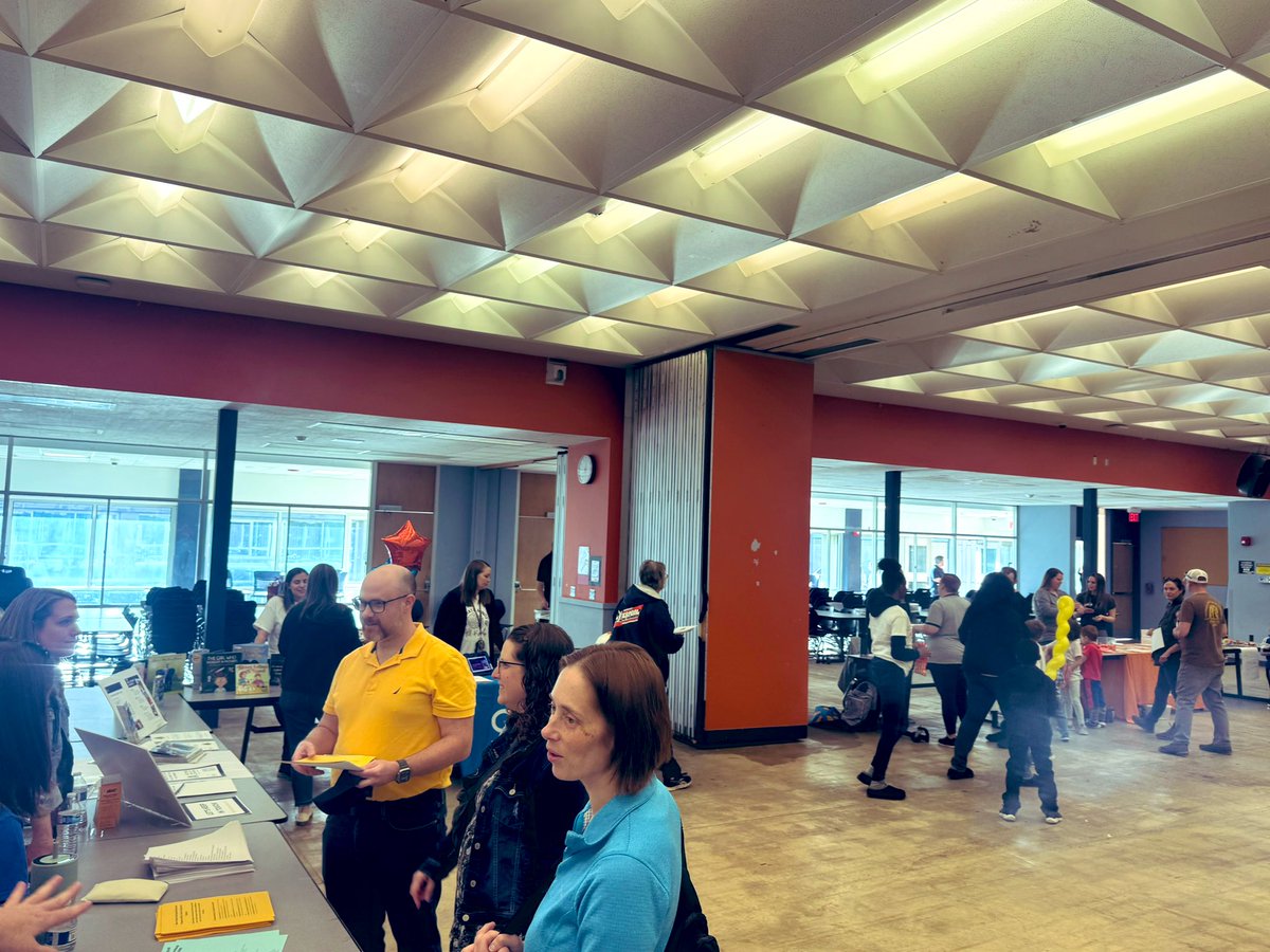 Such a beautiful showing of our community &amp; families tonight at the Neurodivergent &amp; Autism Event hosted by the LCSD Special Education Dept.  TY to the community agencies &amp; orgs. that joined us to support our families. #TogetherWeCan #WeAtLCSD
🧩❤️💙🧡💚💛🧩  #AcceptanceAndUnity