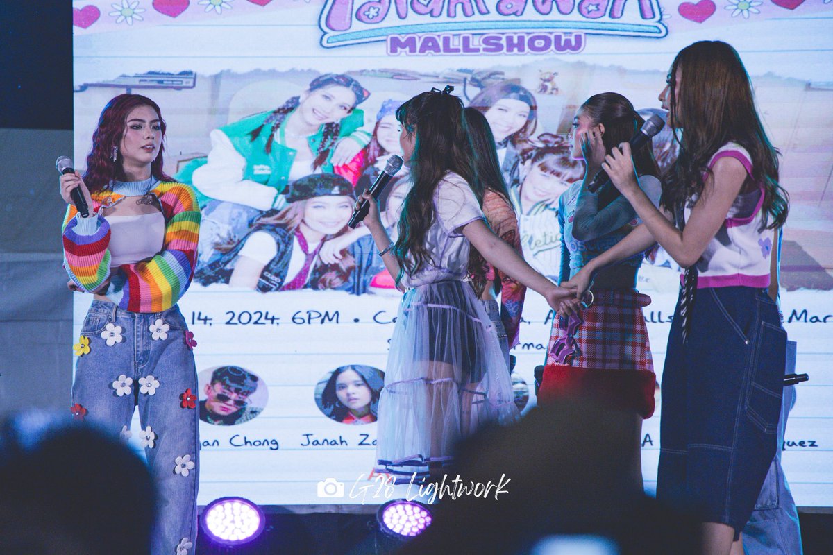 "sabi ni mommy         "loh, rich kid amp!
i can't play with           dun ka nga! sino ba
you kasi you're            nagsabi na bati ka
pawisin daw eh"         namin?!"