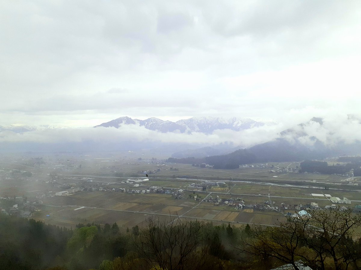 iramori's tweet photo. おはようございます

南魚沼の朝

天気予報は雨のち晴 https://t.co/nbfDvskwR9
