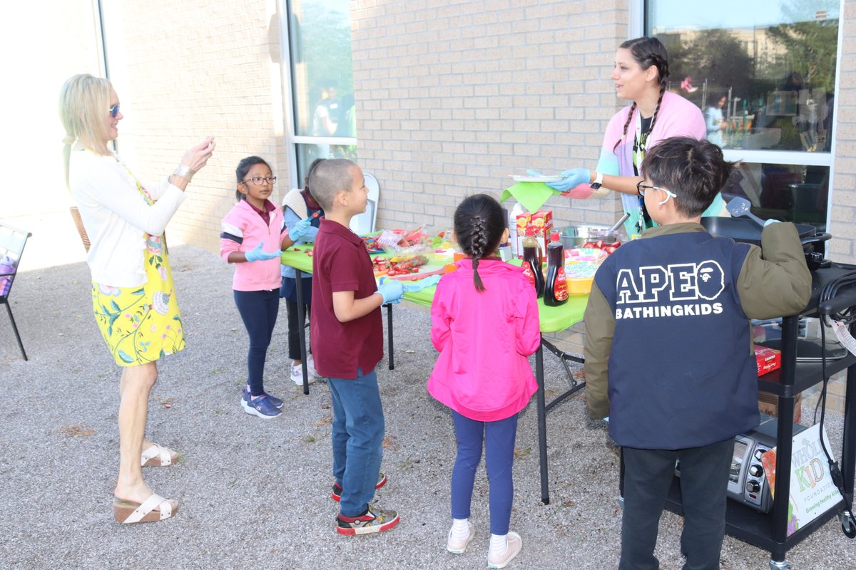 Welcome to the 'Jaguar Jungle' and be aware of strawberries, potatoes, collards, mustard greens, lettuce, basil and much more. McKinley Elementary School on Friday celebrated the opening of its garden and 40-year partnership with University United Methodist Church. #ebrschools