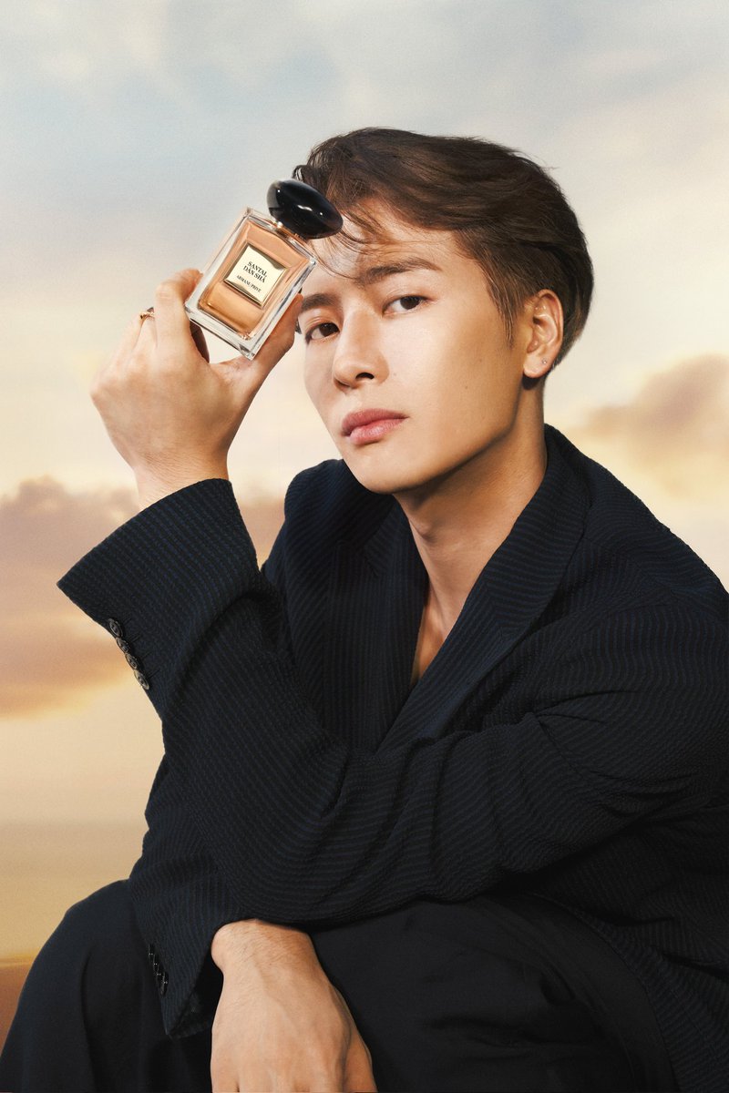 jacksonwworld's tweet photo. 🚨
Calling #JacksonWang &amp; #Number_i Fans to stream:

GOAT: 46 ➡️ 60 Million 
https://t.co/ENKGo6q4gG
100WAYS: 89 ➡️ 100 Million 
https://t.co/hpv4jTUtSq

#JacksonWangxNumber_i
#JacksonWangCoachella https://t.co/kuBwTIOs0q