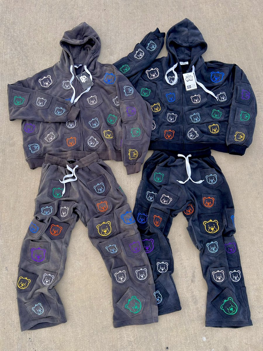 shehawaiin's tweet photo. Picking 1 lucky winner ⭐️ to win 1 free suit of their choice. Must Retweet Then Drop Your Size 🔥 https://t.co/pXcIanP4Qq