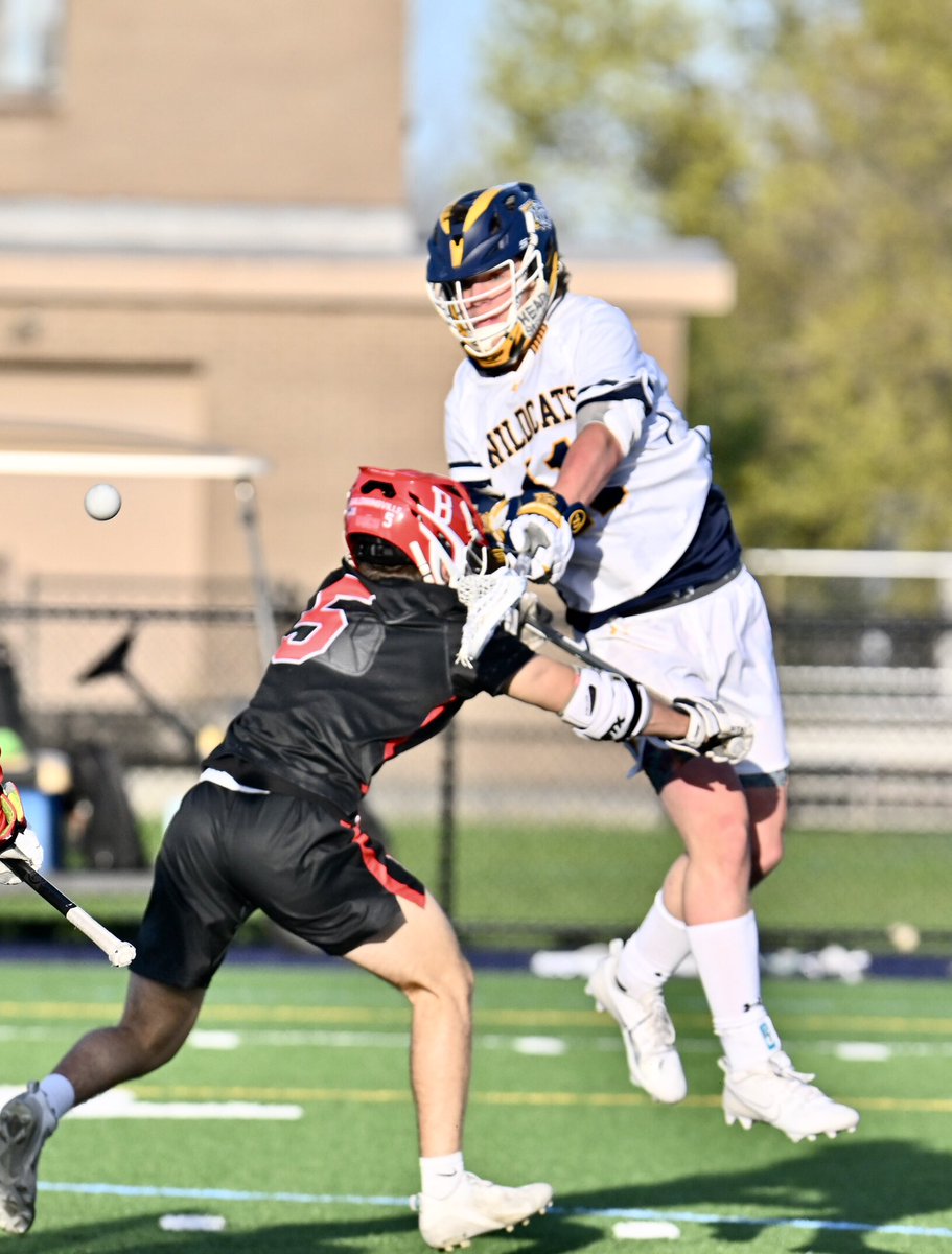 @WGAthletics have a 5-3 lead at the half over the @Bville_Bees @Bville_Boys_Lax in @nysphsaa #boys #section3lacrosse #sports #photography