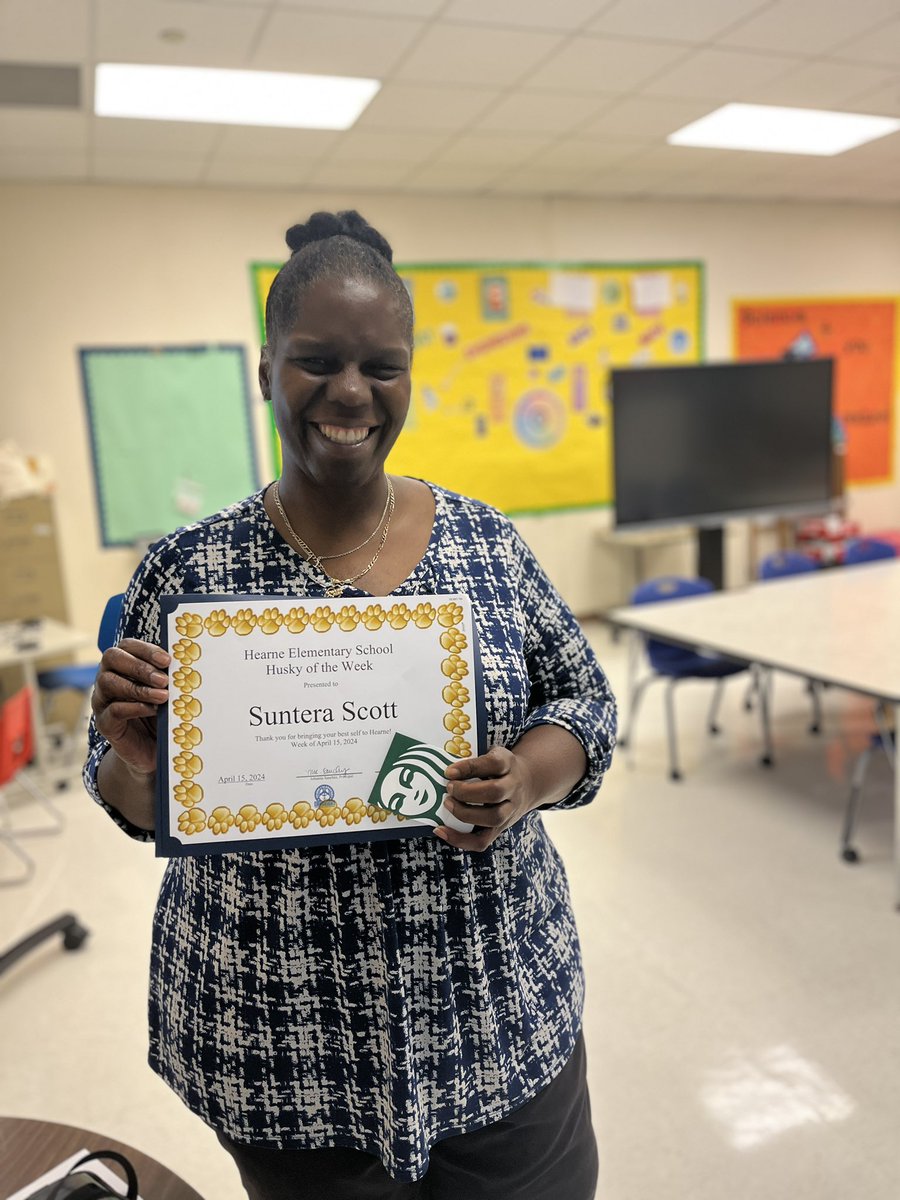 hearnehusky's tweet photo. Congratulations to our Husky of the Week, Ms. Scott! Thank you for bringing your best self to Hearne each day! We appreciate you! #HuskiesLEAD https://t.co/wXGIdXbkYK
