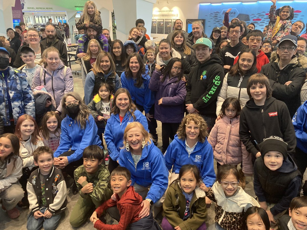 Just under 30 minutes in and we’re at 400 people! We really appreciate you, families of Edmonton Public! We’ll be at the Telus World of Science until 8 tonight. #epsb #yeg