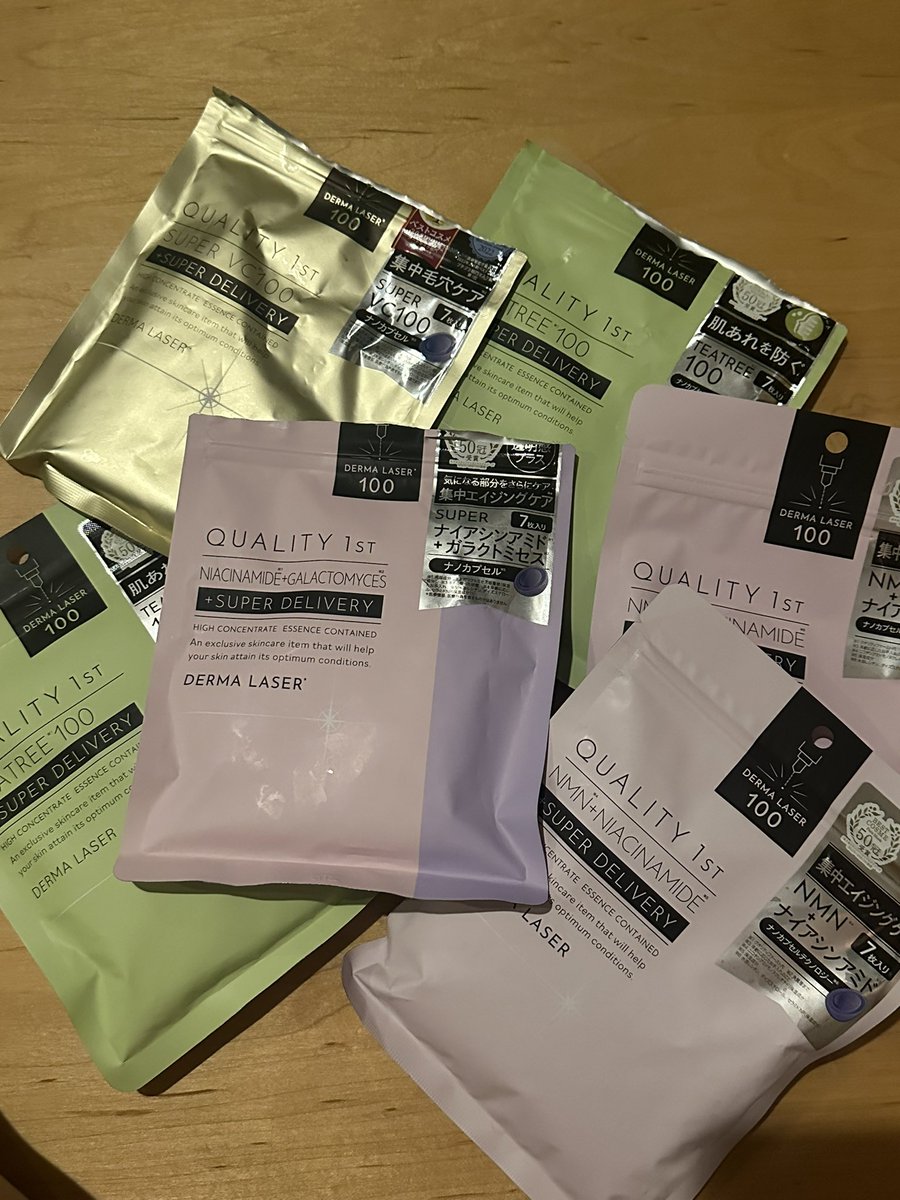 tamjaichunbkk's tweet photo. no spon แต่ขอป้ายยาแรงๆเลยกับ sheet mask ของ quality 1st ลองใช้หลังกลับจากญปตอนปลายปีติดใจ พอไปเที่ยวใหม่ตอนมีนาซื้อตุน
- กูหน้าโทรมได้ดีมาก 
- ผิวหน้านุ่มขึ้นมากๆ (สูตรสีชมพู)
- ตื่นมาหน้าอิ่มน้ำสุดๆ
- ซึมง่าย
- แผ่นมาสชุ่มมาก https://t.co/WIrT9wDVIU
