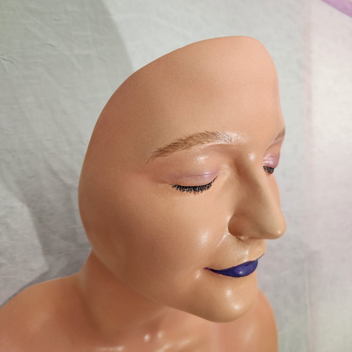 a_bodycasting's tweet photo. A lot of air brushing, pastel powders, fine brushing and a little mica magic. https://t.co/EHE8U1MgYq