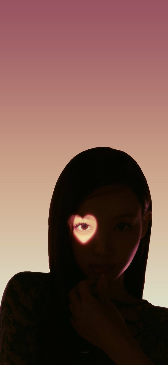 pogzilla1's tweet photo. #NAYEON Wallpaper

#TWICE #트와이스 #나연 https://t.co/XjF9FtdoGo