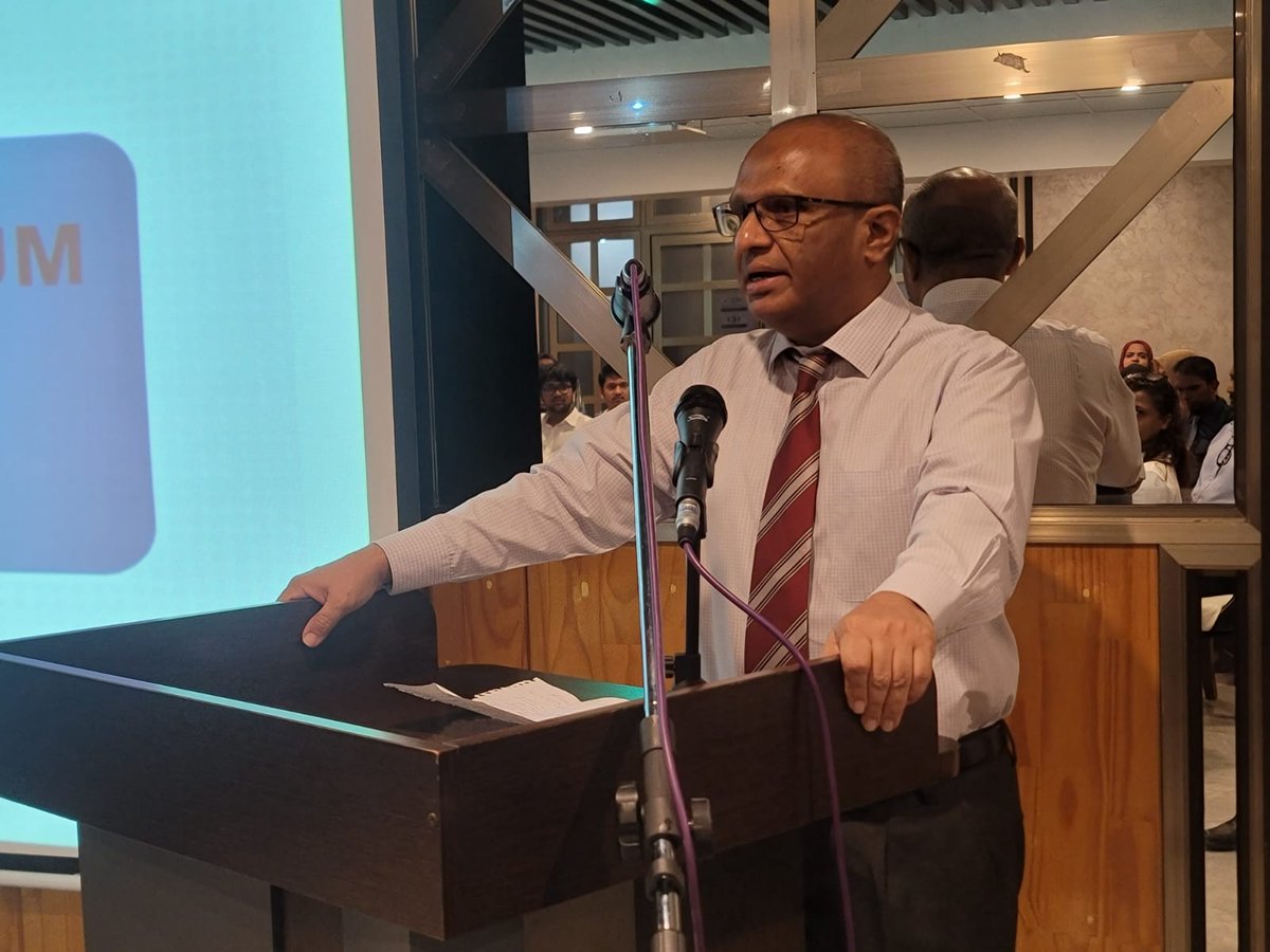 Hon. Justice Uz. Husnu Al-Suood leads the first session: ‘Overview of Maldivian Constitutional Law’. We thank Hon. Justice Uz. Suood for the insightful presentation, covering the Maldives’ challenging constitutional journey. @ABARuleofLaw @SCMaldives #RaisetheBarMV #BarCivicEd