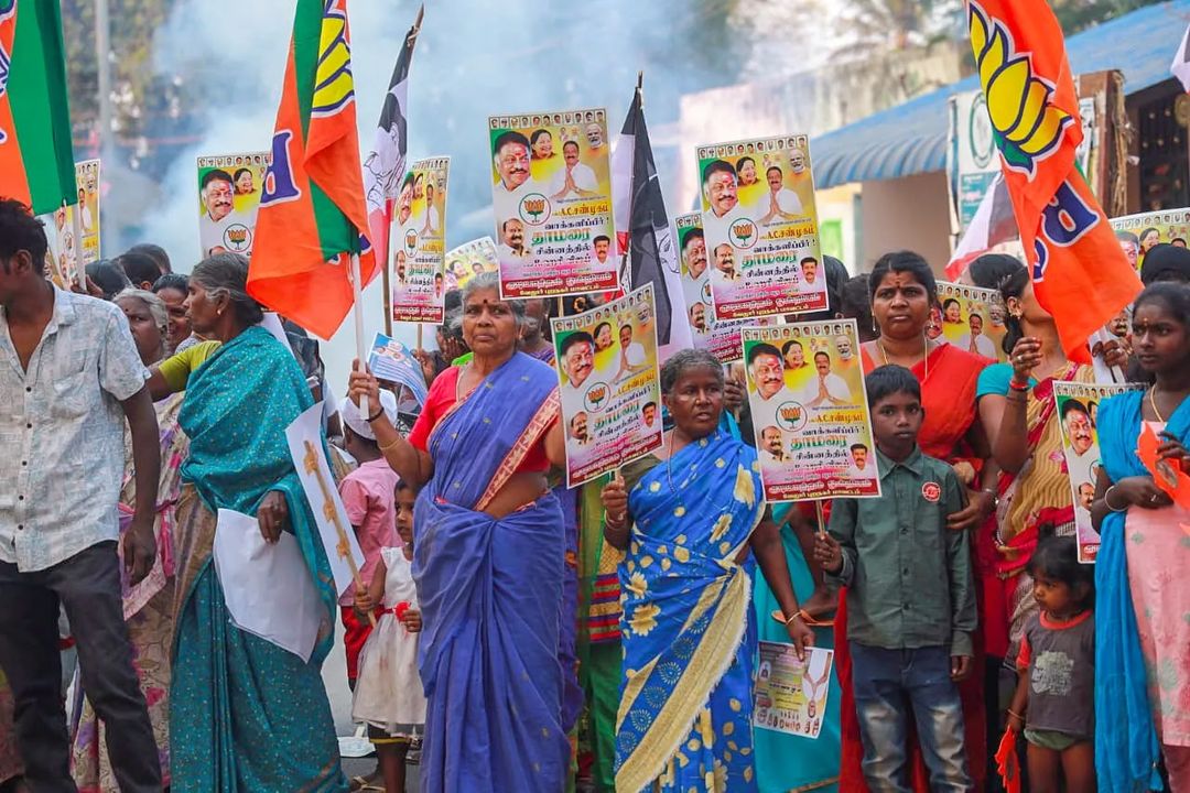 AcsArunkumar's tweet photo. வேலூர் நாடாளுமன்றத் தொகுதியின் வெற்றி வேட்பாளராகத் திகழும் திரு. A.C.சண்முகம் அவர்கள் இன்று குடியாத்தம் சட்டமன்றத் தொகுதிக்குட்பட்ட உள்ளி பகுதியில் தாமரை சின்னத்திற்கு வாக்கு சேகரித்தார்.
#Vote4ACS #Vellore #ACS #புதியநீதிக்கட்சி #BJP #AMMK #PMK #Vote4BJP #acshanmugam https://t.co/vpfLwEmxVw