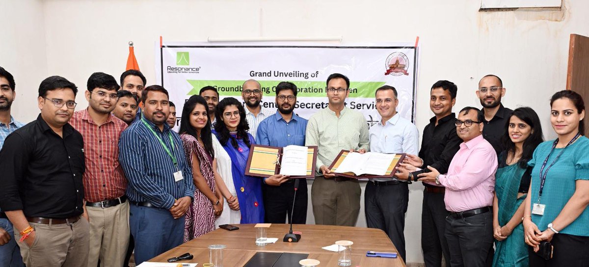 ppmsir's tweet photo. We are very excited and proud to join hands with CSS under RESONANCE PRATIBHA PROTSAHAN program...for making quality education affordable and accessible to all Css family dependants.
Preparation for IIT-JEE&amp; NEET will be much more easy and effective with RESONANCE. https://t.co/xSLDoJZCto