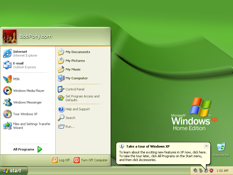 I don't get why some don't like the Olive Green variant of the Windows XP theme. Personally, it looks great with a desktop background that's mostly green like the Windows XP Home Edition wallpaper!