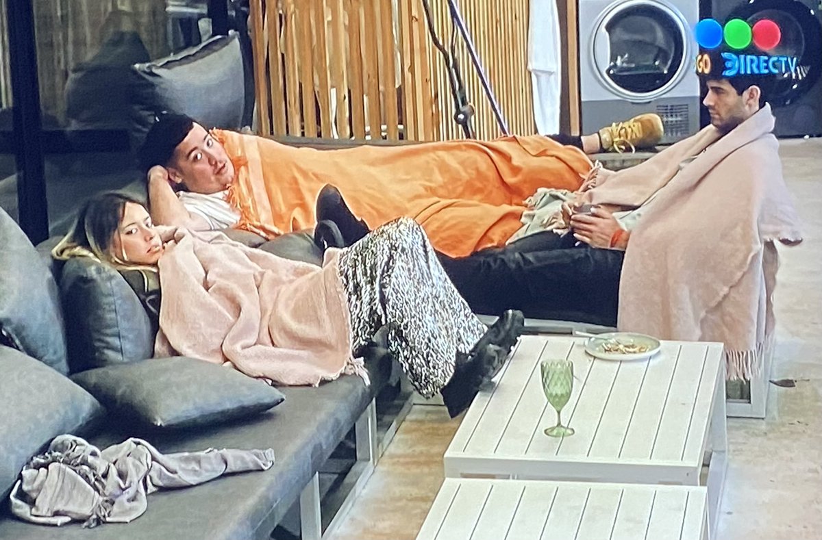 Necesito q estos 3 energúmenos sean los próximos en salir. Q los auspicie algún vivero ,no se soportan más #GranHermano