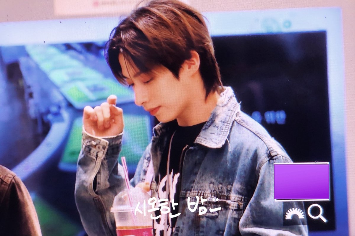 [240417] 원어스의 경청 시온 preview 

💜시오니 출근 완료💜

#원어스 #ONEUS #ワンアス #시온 #XION #シオン #손동주 <a href="/official_ONEUS/">ONEUS</a>