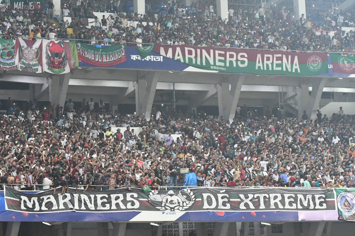 Good morning #Mariners

Enjoy some snaps from the last mega encounter of @mohunbagansg

Champion ole champion ole....

#JoyMohunBagan 👑
#GreenMaroonloyalUltras 😈
#Mariners #MohunBagan #Mdx 💥
#UltrasMohunBagan #Ultras 🤙🏻
#MbAc1889 🤗
🟢🇮🇳🔴