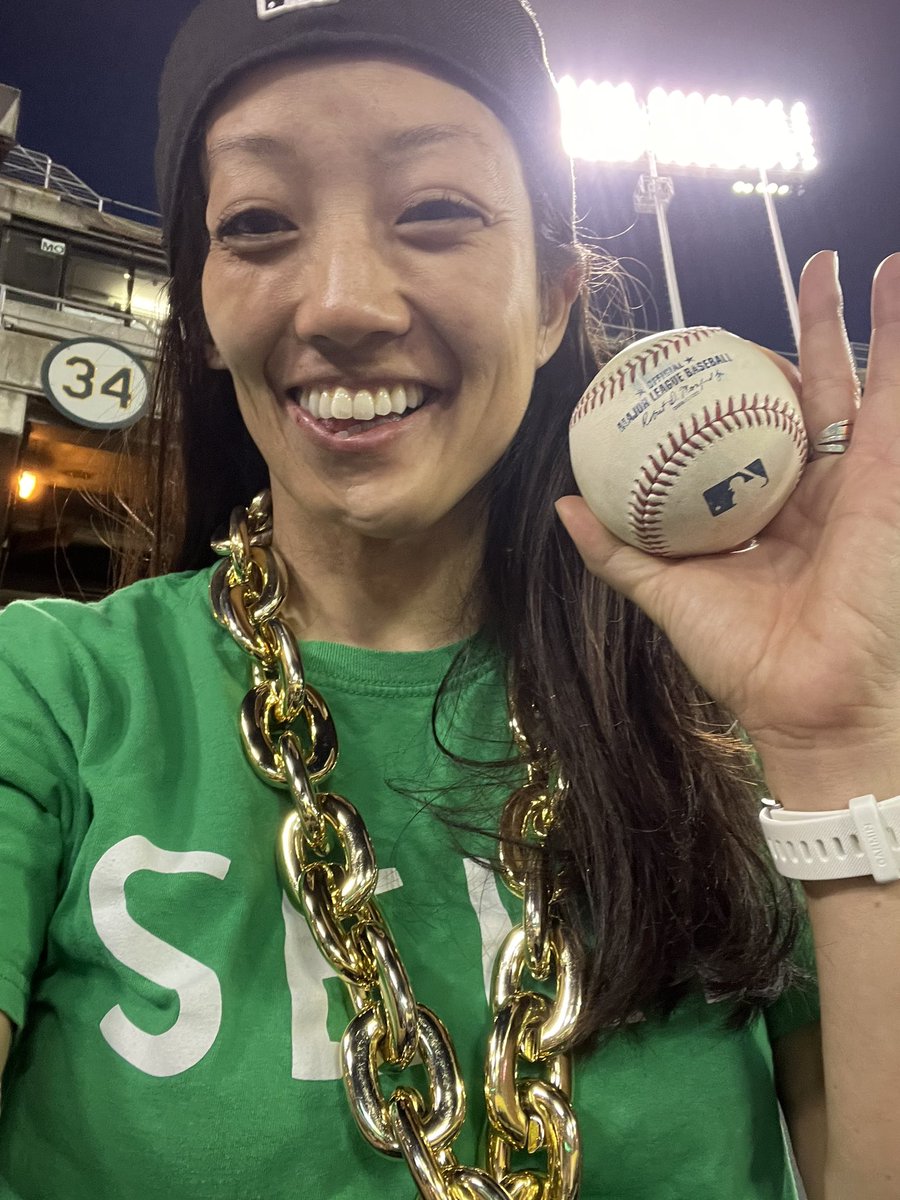 Ya girl got a foul ball and rocked her SELL everything tonight.
@Oakland68s @LastDiveBar #FJF #rootedinoakland #SELLBell #SellTheTeam #SummerofBoycott #SellCape4ever