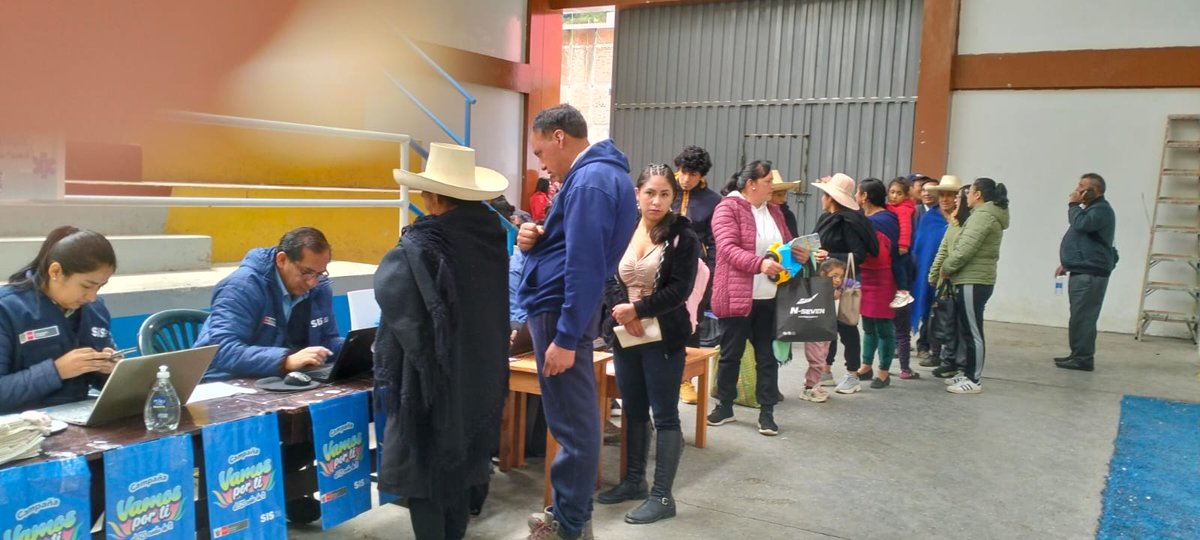 Para llevar ayuda y atención médica a población andina en situación de pobreza, exclusión y vulnerabilidad, el #Minsa, a través de la DGIESP, realizó una campaña de salud Integral en el distrito de Hualgayoc en #Cajamarca. 🇵🇪 ➡️ La campaña de salud logró atender a más de 2700…
