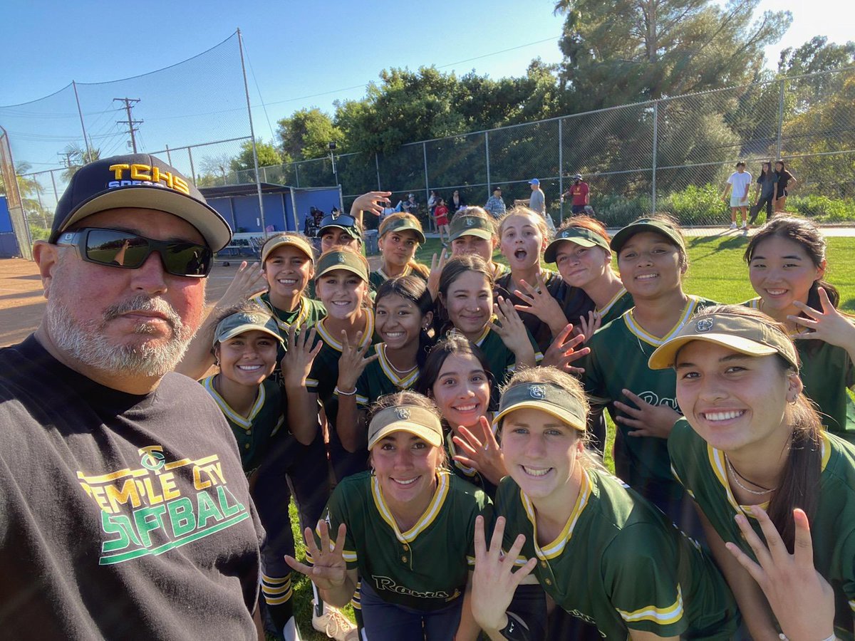 You are looking at the 4x Rio Hondo League Champs! 🎉💚💛☝🏼 Let's Goooooooo!!!
#RHL #RioHondoLeague 

@CoachArreola @James_Escarcega @SGVNSports