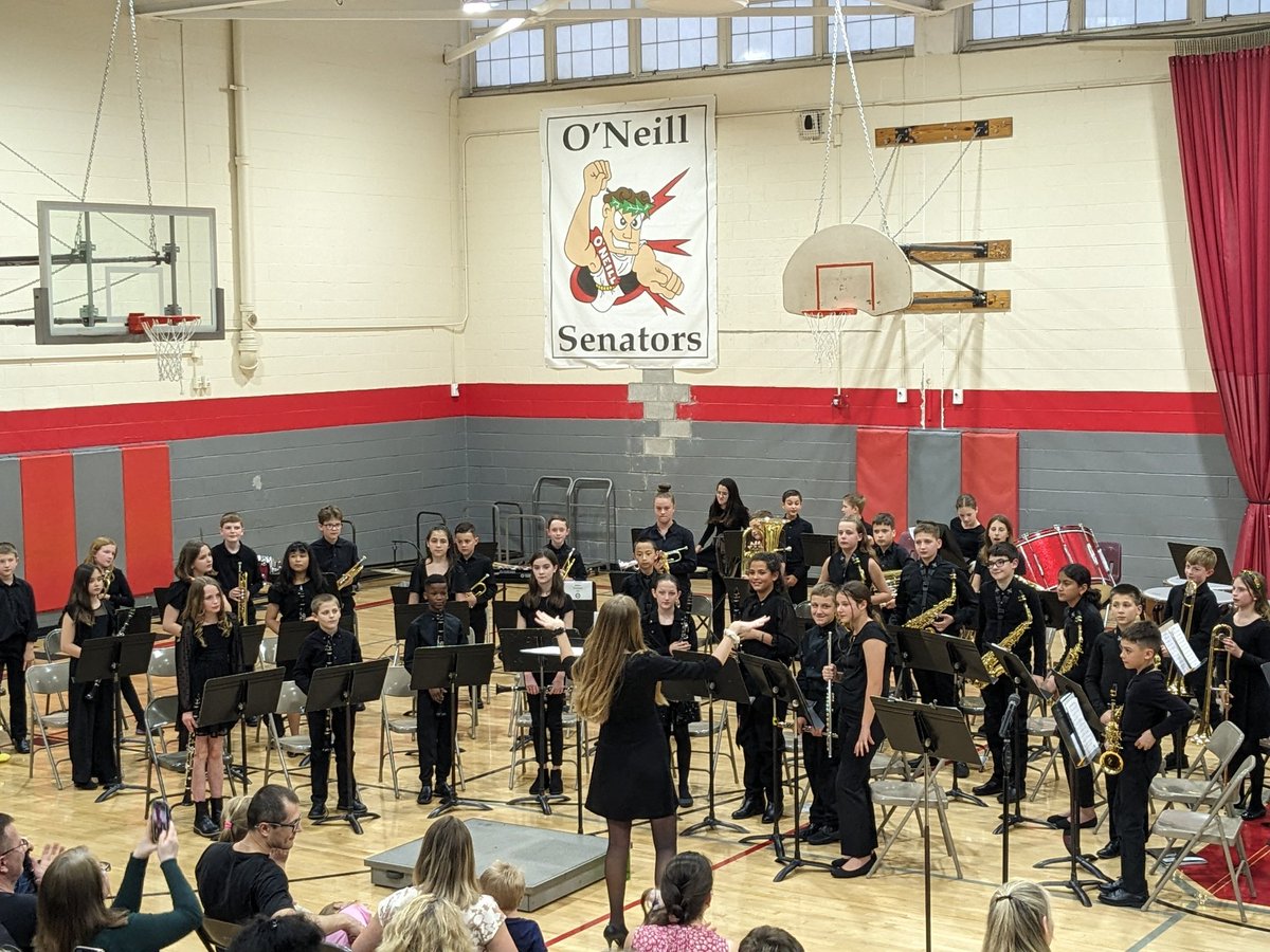 michellep129's tweet photo. Fantastic @DGDistrict58  Band Concert tonight! Josh and the 5th Graders are sounding better and better! ❤️🎷#dglearns #pedrettitwins  #band #kingsley58 https://t.co/V1Tysm1rbI