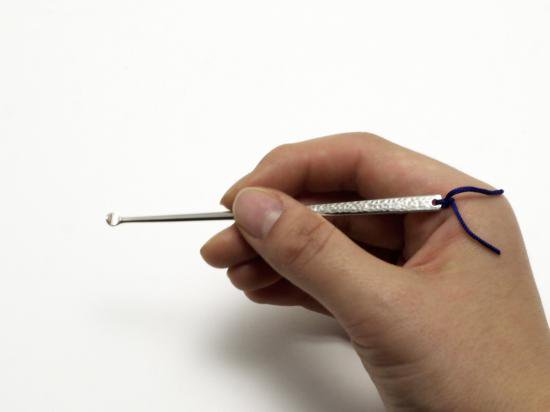 seikado_jp's tweet photo. 弊堂の耳かきはいずれも良質な銀(Silver925)にて製作しております。心地よくお使いいただけるよう匙部分の磨きに細心の注意を払い仕上げております。
#母の日 #耳かき #銀 #earpick #Silver https://t.co/ImyiHIaQQS
