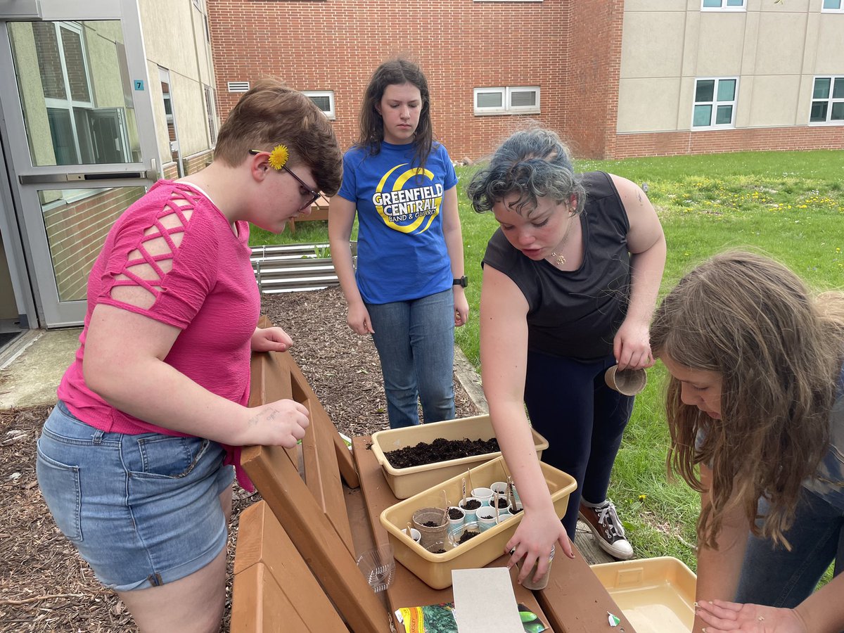 GIS_Principal's tweet photo. The Gardening Club was hard at work in the GIS courtyard. Can’t wait to see the finished result! #1GC https://t.co/PfabKblY9G